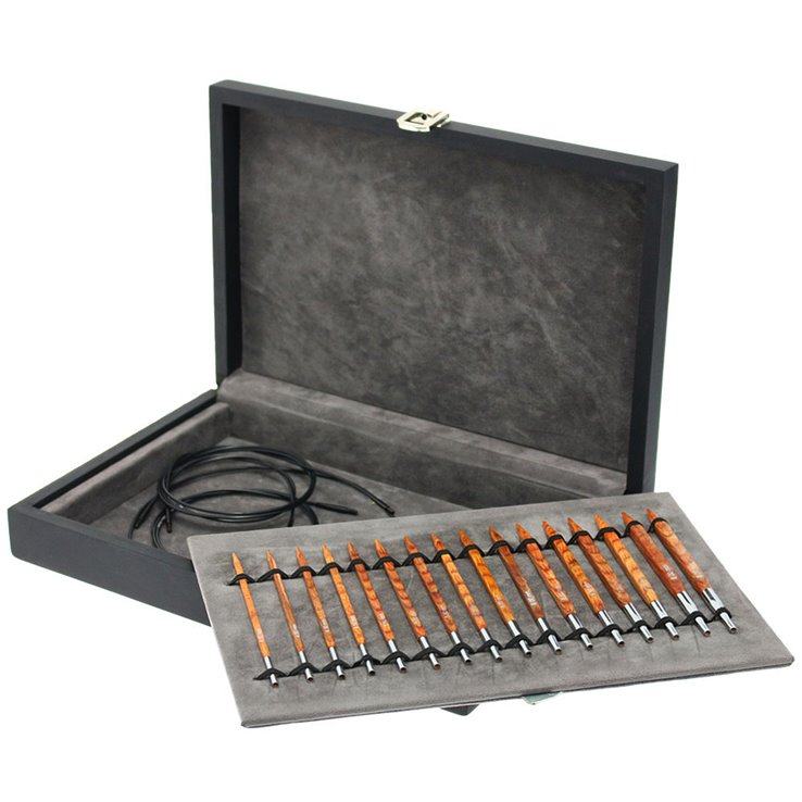 Lana Grossa  Conjunto de agujas Quattro