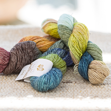 Hand-dyed <br> hilos